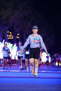 BIB: 47533
                            <button type="button" onclick="openModal(22833648)" class="btn btn-primary btn-sm float-right btn-popup" data-toggle="modal" data-target=".modal-high-quality">
                        <i class="fas fa-shopping-cart"></i> Add to Cart
                    </button>
                                            <button type="button" onclick="isThisMe(22833648, true)" class="btn btn-success btn-sm float-right btn-popup btn-isme hidden" data-toggle="tooltip" data-placement="bottom" title="นี่คือรูปของคุณใช่ไหม คลิกที่นี่เพื่อเอาเข้าอัลบั้ม">
                        <i class="fas fa-plus"></i> Add to album
                    </button>
                    <button type="button" onclick="isThisMe(22833648, false)" class="btn btn-warning btn-sm float-right btn-popup btn-isnotme hidden">
                        <i class="fas fa-ban"></i> Remove from album
                    </button>